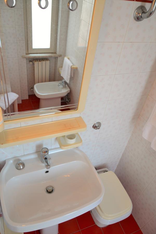 Hotel Antares Garni Giulianova Dış mekan fotoğraf