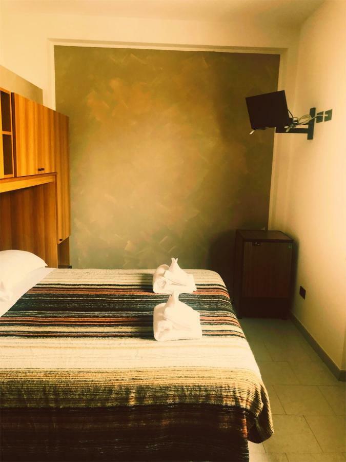 Hotel Antares Garni Giulianova Dış mekan fotoğraf
