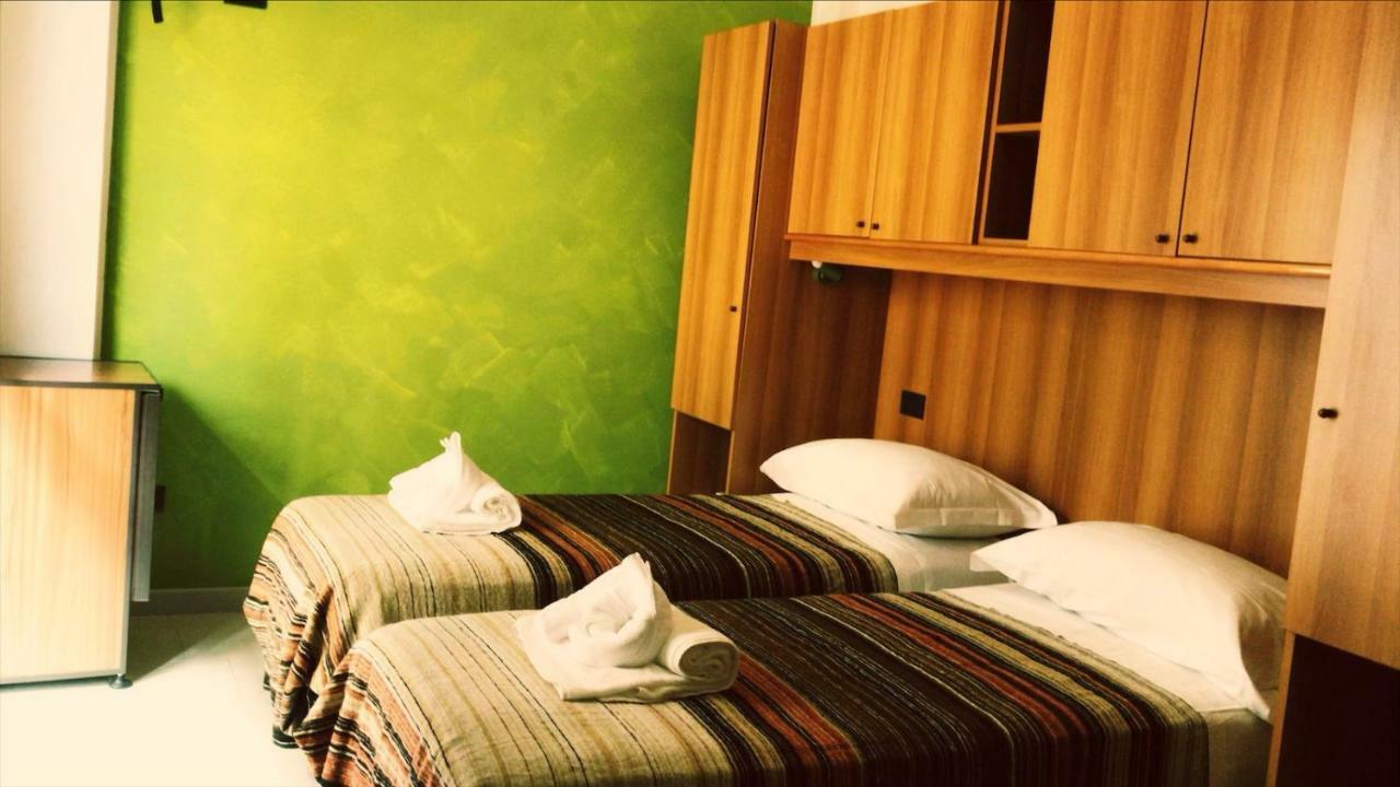 Hotel Antares Garni Giulianova Dış mekan fotoğraf